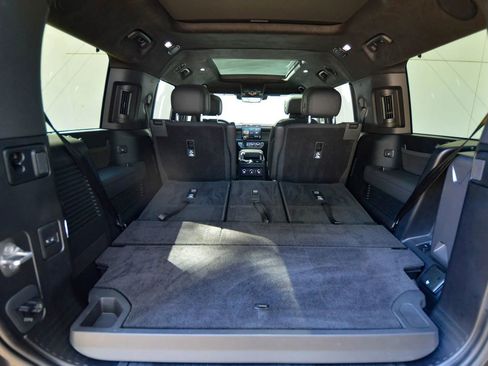 Used 2025 Land Rover Defender 130 V8 image 67