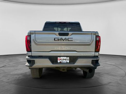 Used 2024 GMC Sierra 3500 Denali w/ Denali Reserve Package AWD/4WD image 7