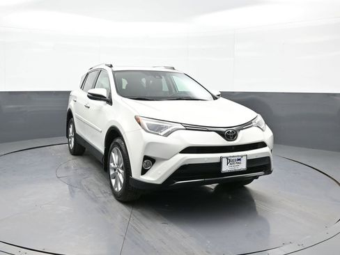 Certified 2018 Toyota RAV4 Limited image 3