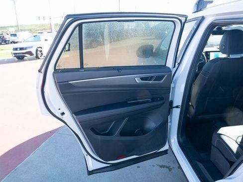 New 2026 Volkswagen Atlas Cross Sport SE image 12