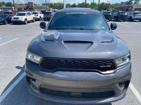 Used 2025 Dodge Durango GT AWD/4WD image 2