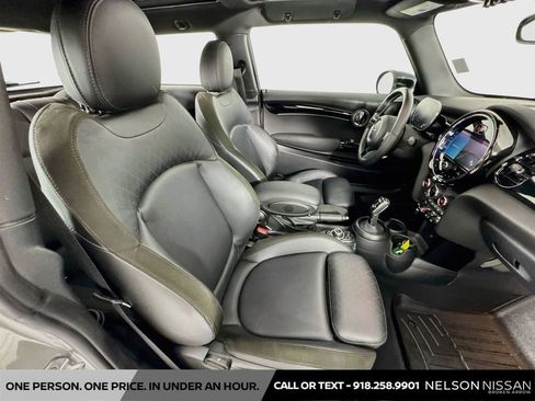 Used 2024 MINI Cooper S w/ Signature Upholstery Package FWD image 28