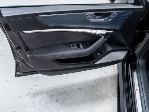 Certified 2025 Audi RS 7 performance Sportback AWD/4WD image 24