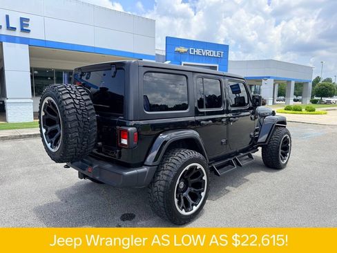 Used 2019 Jeep Wrangler Unlimited Sahara AWD/4WD image 20