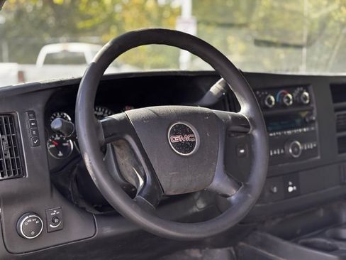 Used 2015 GMC Savana 2500 Extended image 6