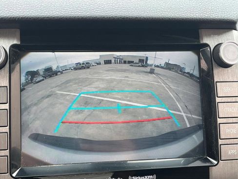 Used 2020 Toyota Tundra SR5 w/ SR5 Upgrade Package RWD image 28