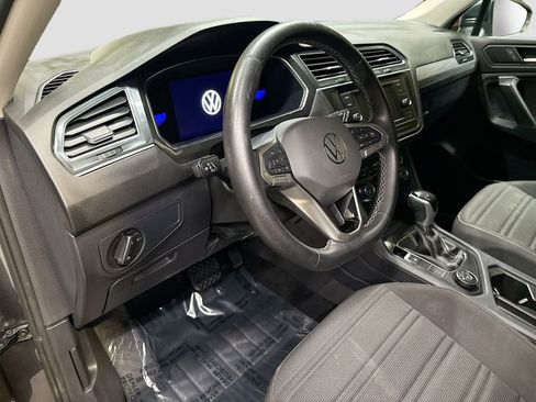 Used 2022 Volkswagen Tiguan S image 9