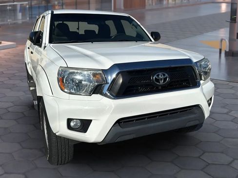 Used 2015 Toyota Tacoma PreRunner w/ SR5 Package image 17