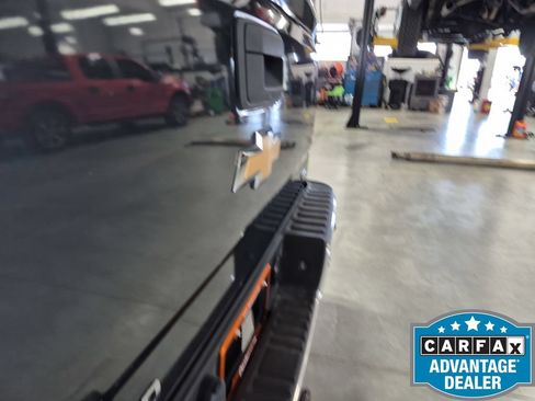 Used 2018 Chevrolet Silverado 1500 LTZ w/ Texas Edition AWD/4WD image 54
