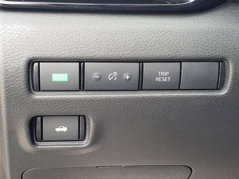 Certified 2021 Nissan Sentra SV image 30