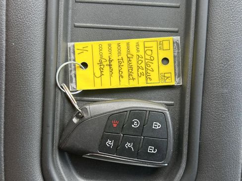 Used 2023 Chevrolet Tahoe LT image 28