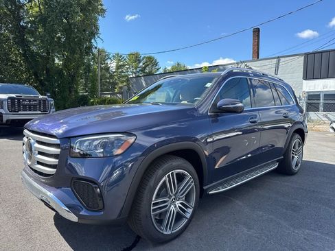 New 2026 Mercedes-Benz GLS 450 4MATIC image 3