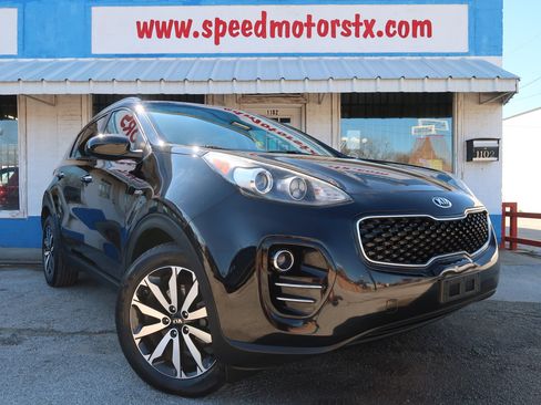 Used 2017 Kia Sportage EX image 2
