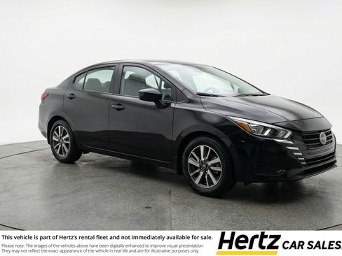 Used 2025 Nissan Versa SV image 1