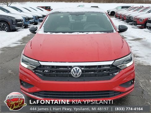 Used 2021 Volkswagen Jetta R-Line w/ R-Line Cold Weather Package image 2