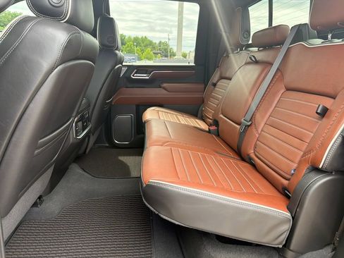 Used 2024 GMC Sierra 2500 Denali Ultimate AWD/4WD image 14