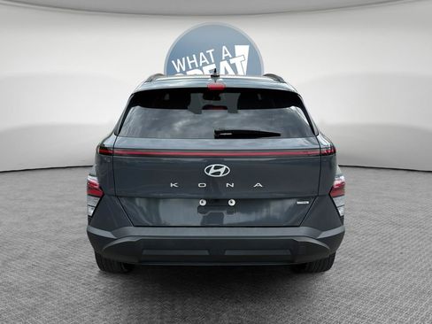 Used 2024 Hyundai Kona SEL AWD/4WD image 5
