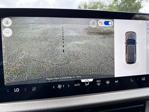 New 2026 Ford Explorer Active RWD image 25