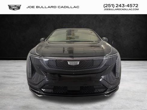 New 2026 Cadillac Optiq V image 2