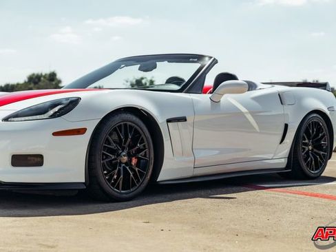 Used 2010 Chevrolet Corvette Grand Sport w/ Preferred Equipment Group image 53