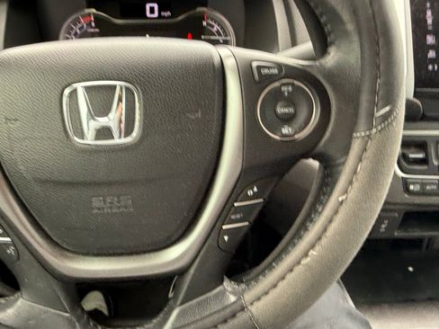 Used 2017 Honda Ridgeline RTL-T image 19