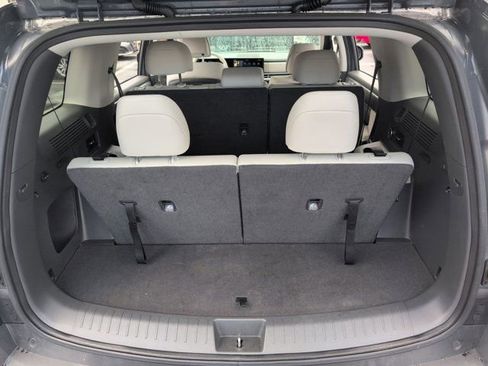Used 2025 Hyundai Santa Fe SEL FWD image 28