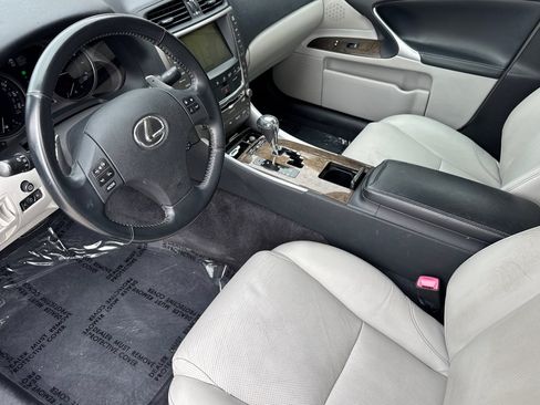 Used 2009 Lexus IS 250 RWD image 4