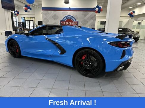 Used 2021 Chevrolet Corvette Stingray Premium Conv w/ Z51 Performance Package RWD image 32