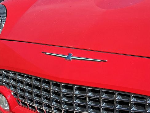 Used 2003 Ford Thunderbird image 4