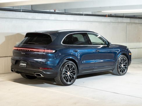 Certified 2026 Porsche Cayenne AWD/4WD image 9