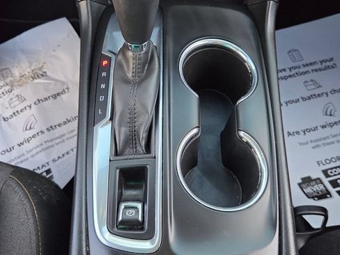 Used 2019 Chevrolet Equinox LT FWD image 18