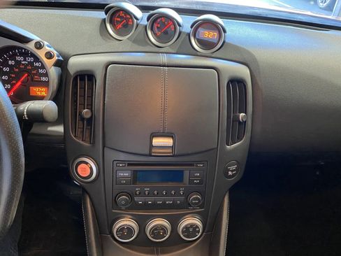 Used 2019 Nissan 370Z Coupe image 12