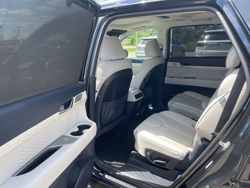 Used 2023 Hyundai Palisade Calligraphy w/ Cargo Package AWD/4WD image 12