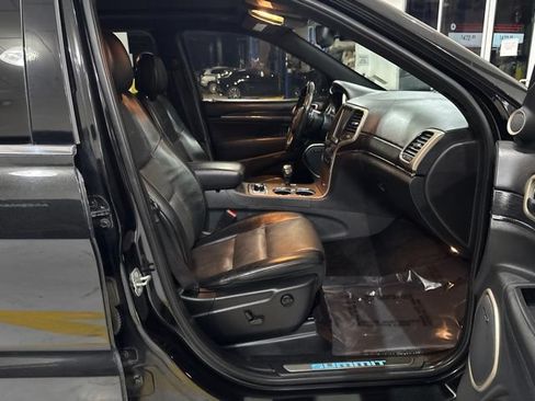 Used 2015 Jeep Grand Cherokee Summit AWD/4WD image 40