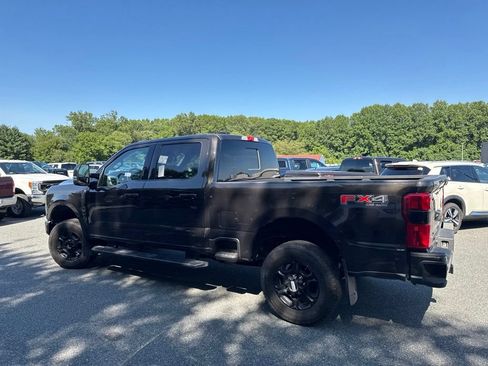 Used 2024 Ford F250 XLT w/ XLT Premium Package AWD/4WD image 4
