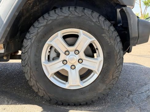 Used 2020 Jeep Wrangler Unlimited Sport S AWD/4WD image 10