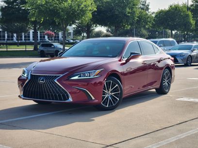 Used 2025 Lexus ES 350 w/ Premium Package