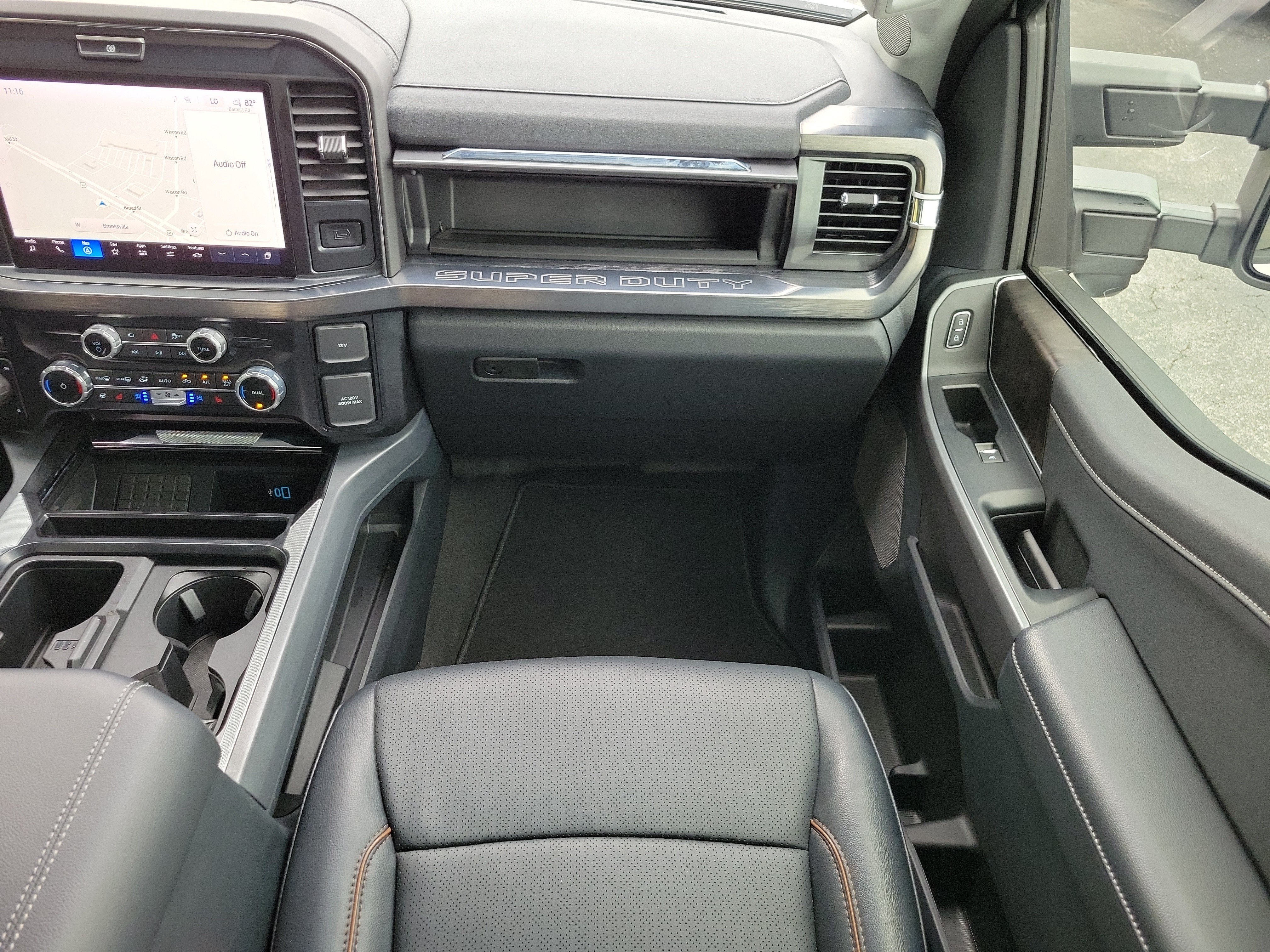 Used 2025 Ford F350 Lariat AWD/4WD image 19