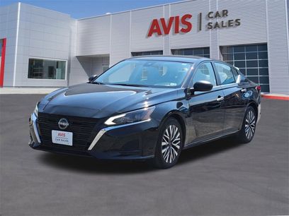 Used 2024 Nissan Altima 2.5 SV