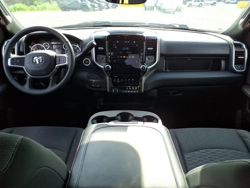 Used 2025 RAM 2500 Big Horn AWD/4WD image 21