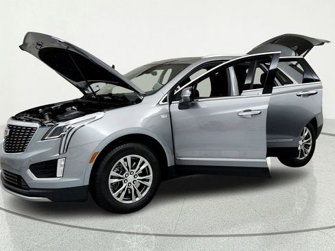 Certified 2023 Cadillac XT5 Premium Luxury w/ LPO, Floor Liner Package AWD/4WD image 9