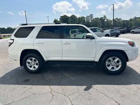 Used 2024 Toyota 4Runner SR5 Premium RWD image 5