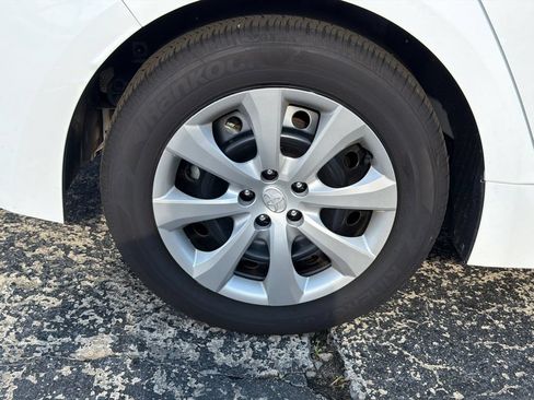 Used 2026 Toyota Corolla LE FWD image 21