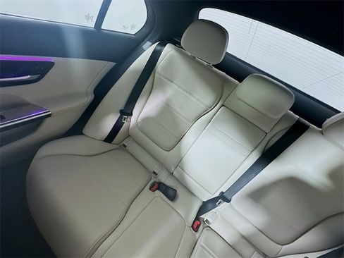 Used 2023 Mercedes-Benz C 300 4MATIC Sedan image 12