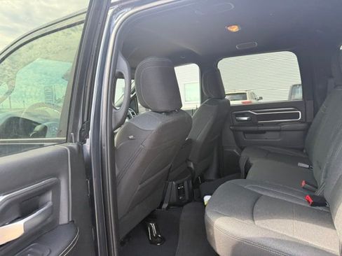 Certified 2025 RAM 2500 Big Horn AWD/4WD image 9