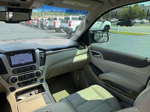 Used 2017 GMC Yukon XL Denali w/ Open Road Package AWD/4WD image 21