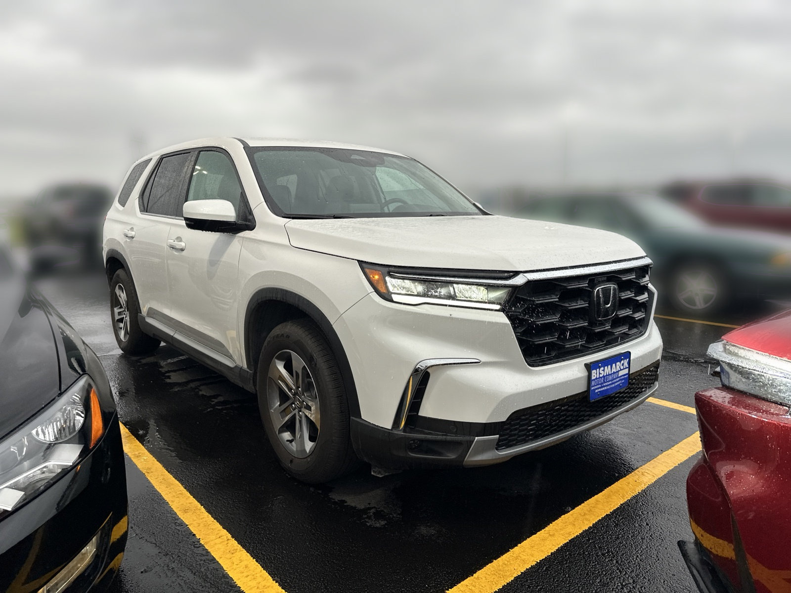 Used 2025 Honda Pilot EX-L image 2