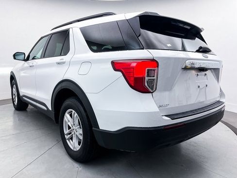 Used 2021 Ford Explorer XLT image 13