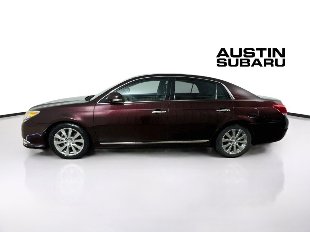 Used 2012 Toyota Avalon Limited FWD image 4