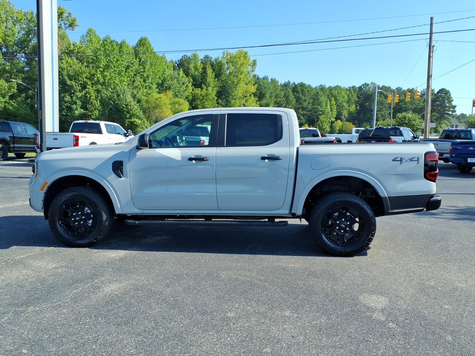 New 2026 Ford Ranger XLT w/ Black Appearance Package AWD/4WD image 20